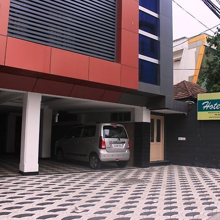 Hotel Sukhvas Thiruvananthapuram Exterior foto