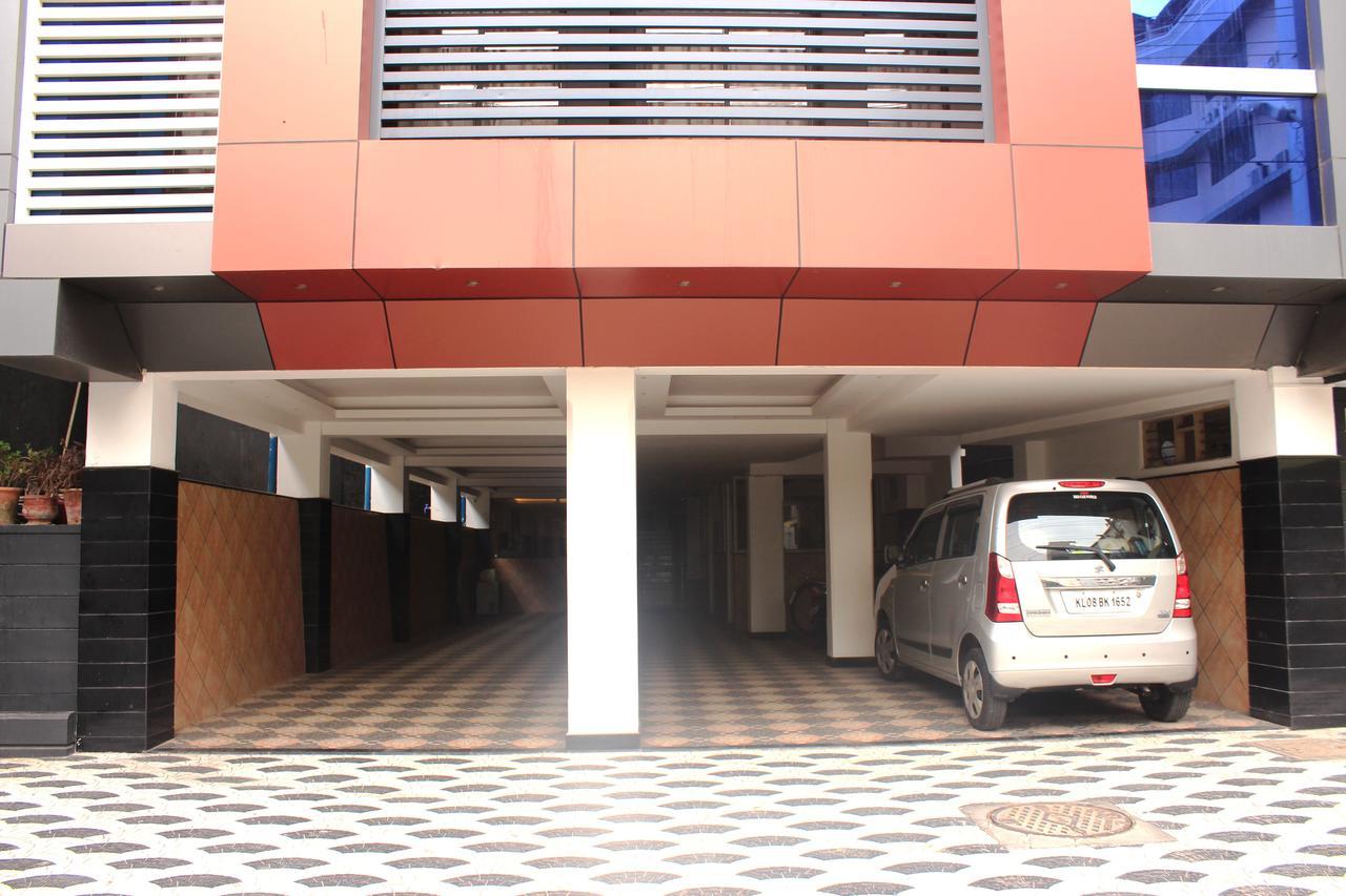 Hotel Sukhvas Thiruvananthapuram Exterior foto