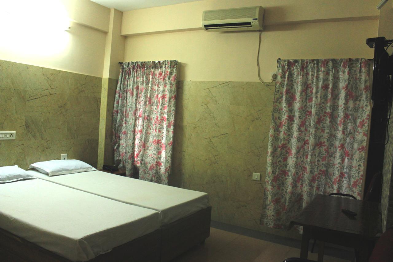 Hotel Sukhvas Thiruvananthapuram Exterior foto