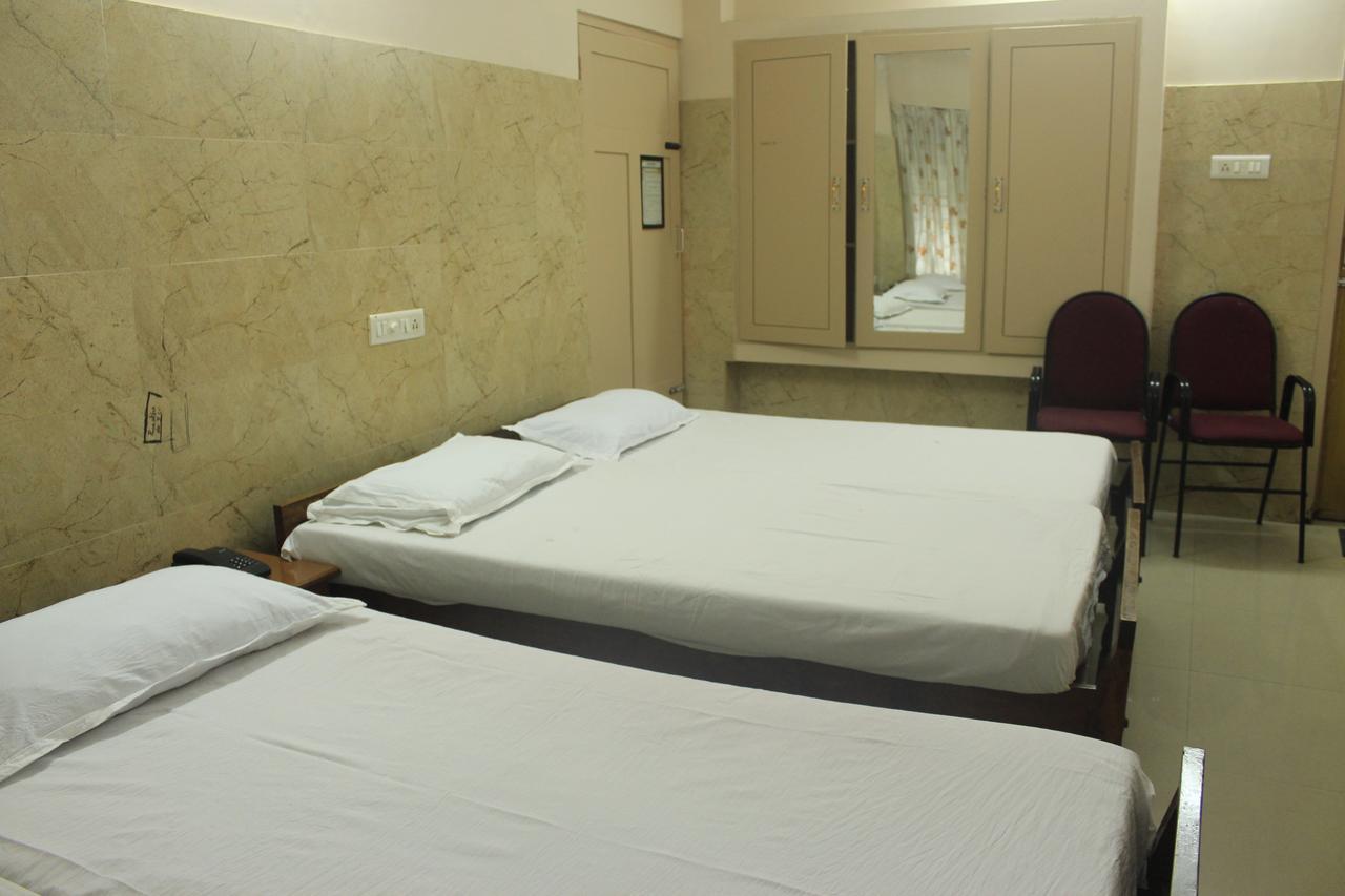 Hotel Sukhvas Thiruvananthapuram Exterior foto