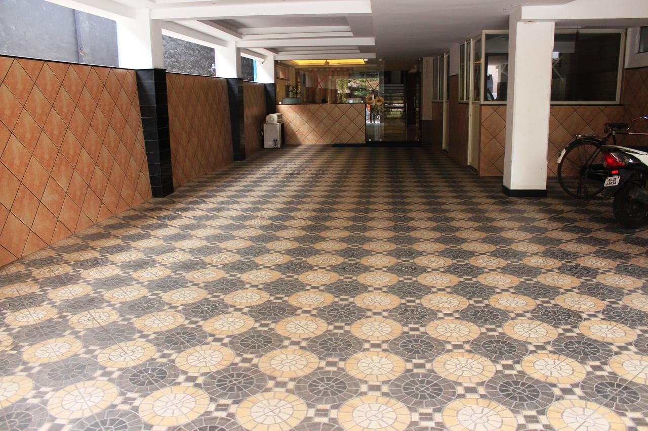 Hotel Sukhvas Thiruvananthapuram Exterior foto