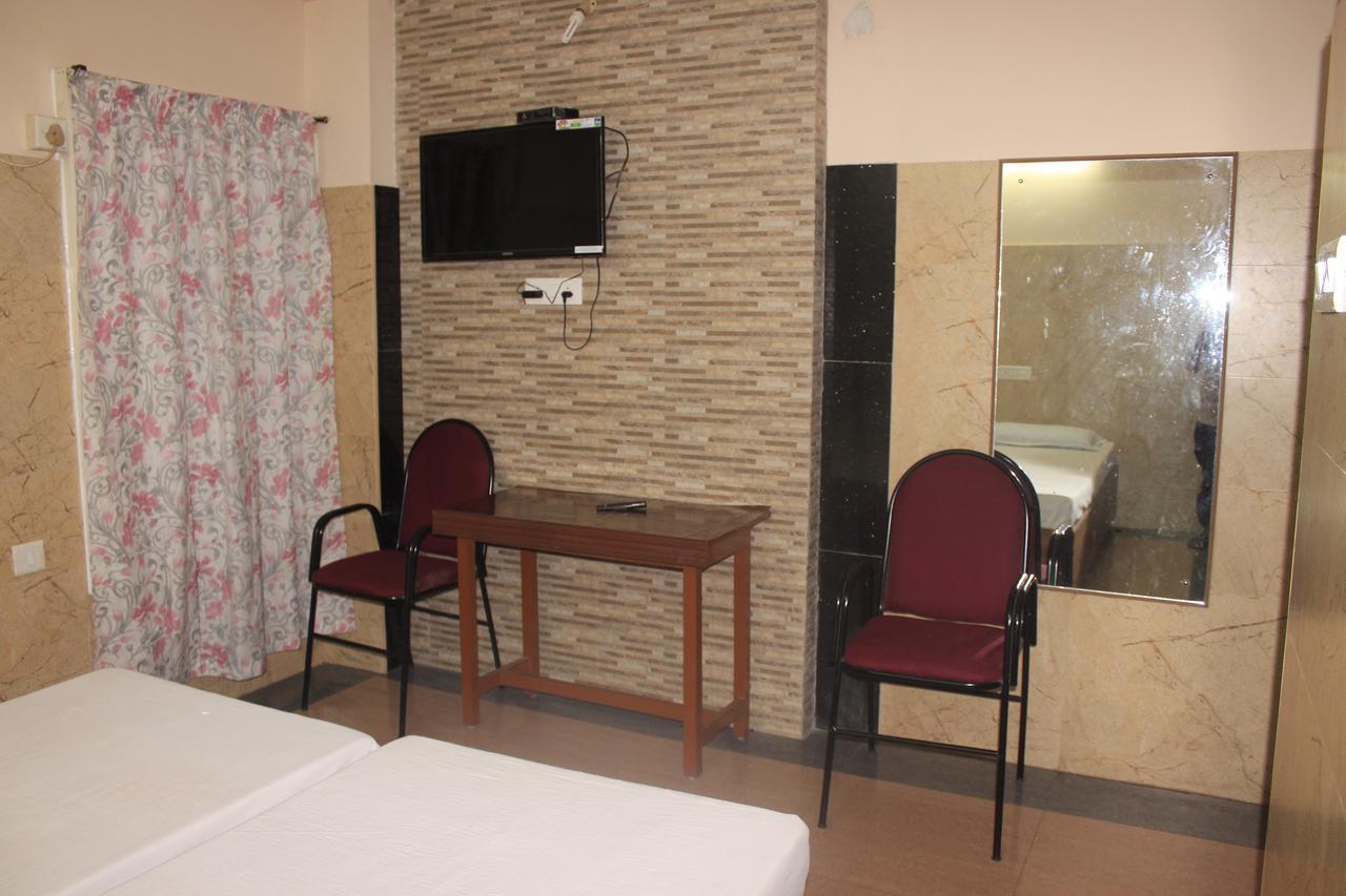 Hotel Sukhvas Thiruvananthapuram Exterior foto